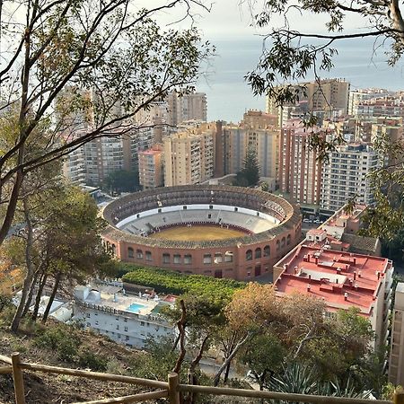 Apto Boutique En La Malagueta Малага Екстер'єр фото